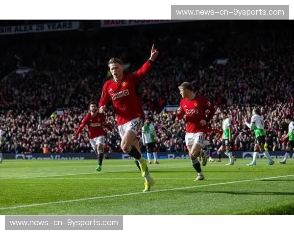 红魔远征莫利纽：狼队vs曼联直播，这一夜，谁能主宰英超的心跳？